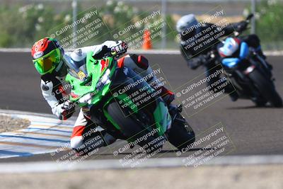 media/Sep-20-2025-TrackDaz (Sat) [[27f0cde673]]/B Group/220pm (Turn 9)/